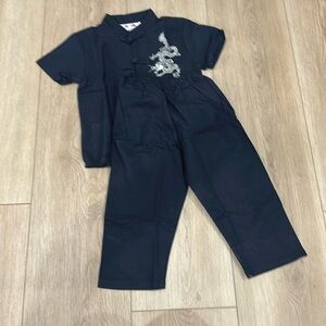 Boys Chinese dragon outfit size 6. Tang suit.